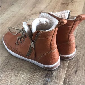 Blackstone high-top boot/sneaker